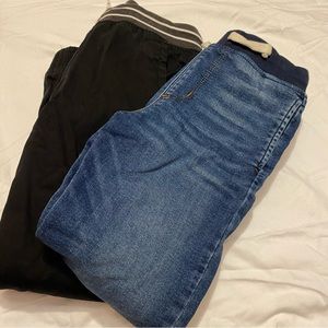Two pairs of boys size 7 pants 👖 crew cuts + carters
